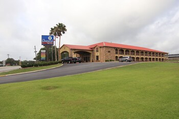 chaparral motel