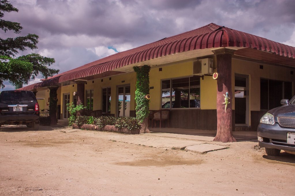 sago palm executive lodge