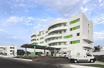 holiday inn campeche by ihg