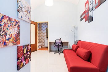 dante subway apartment