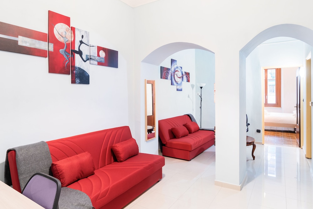 dante subway apartment