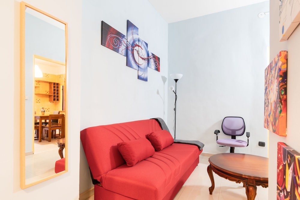 dante subway apartment