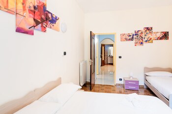 dante subway apartment