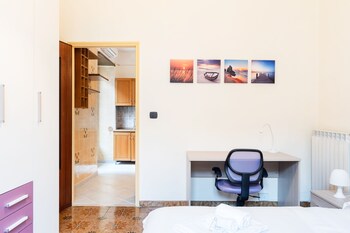 dante subway apartment