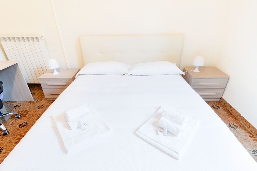 dante subway apartment