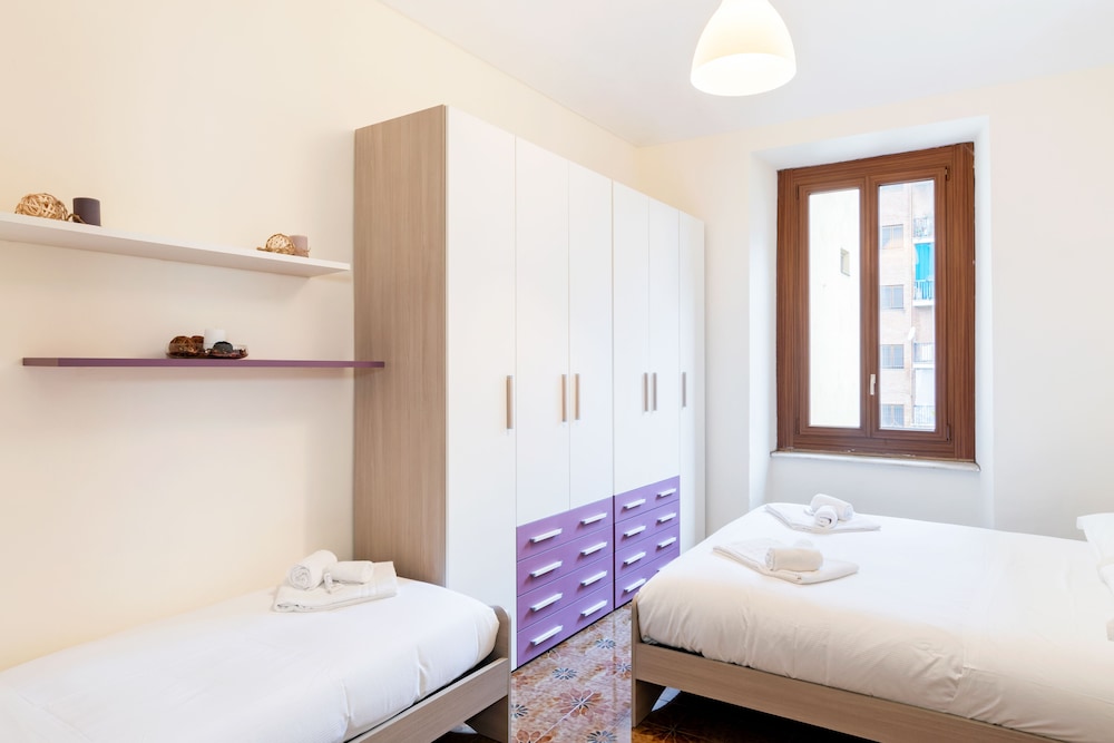 dante subway apartment