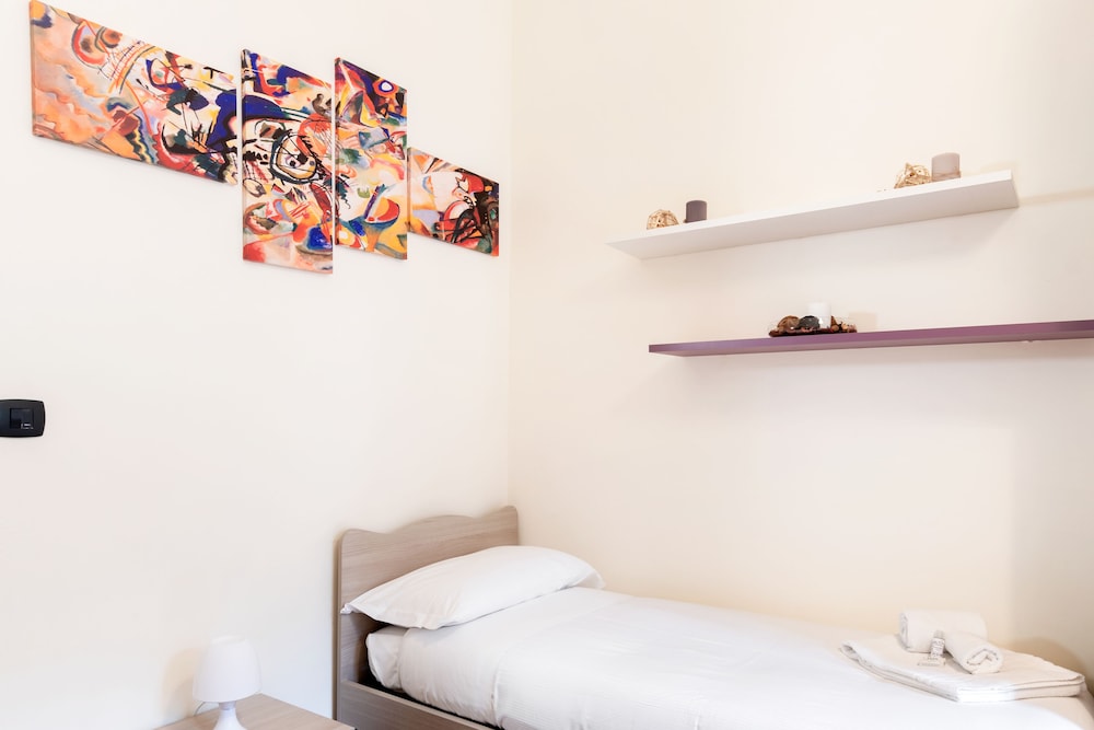 dante subway apartment