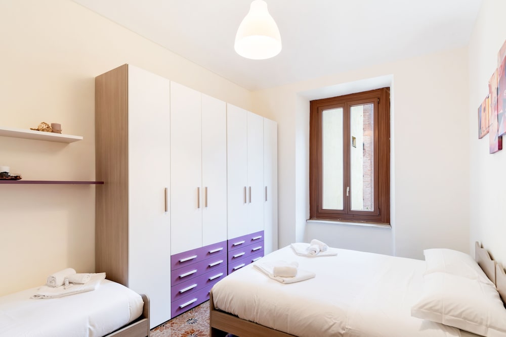 dante subway apartment