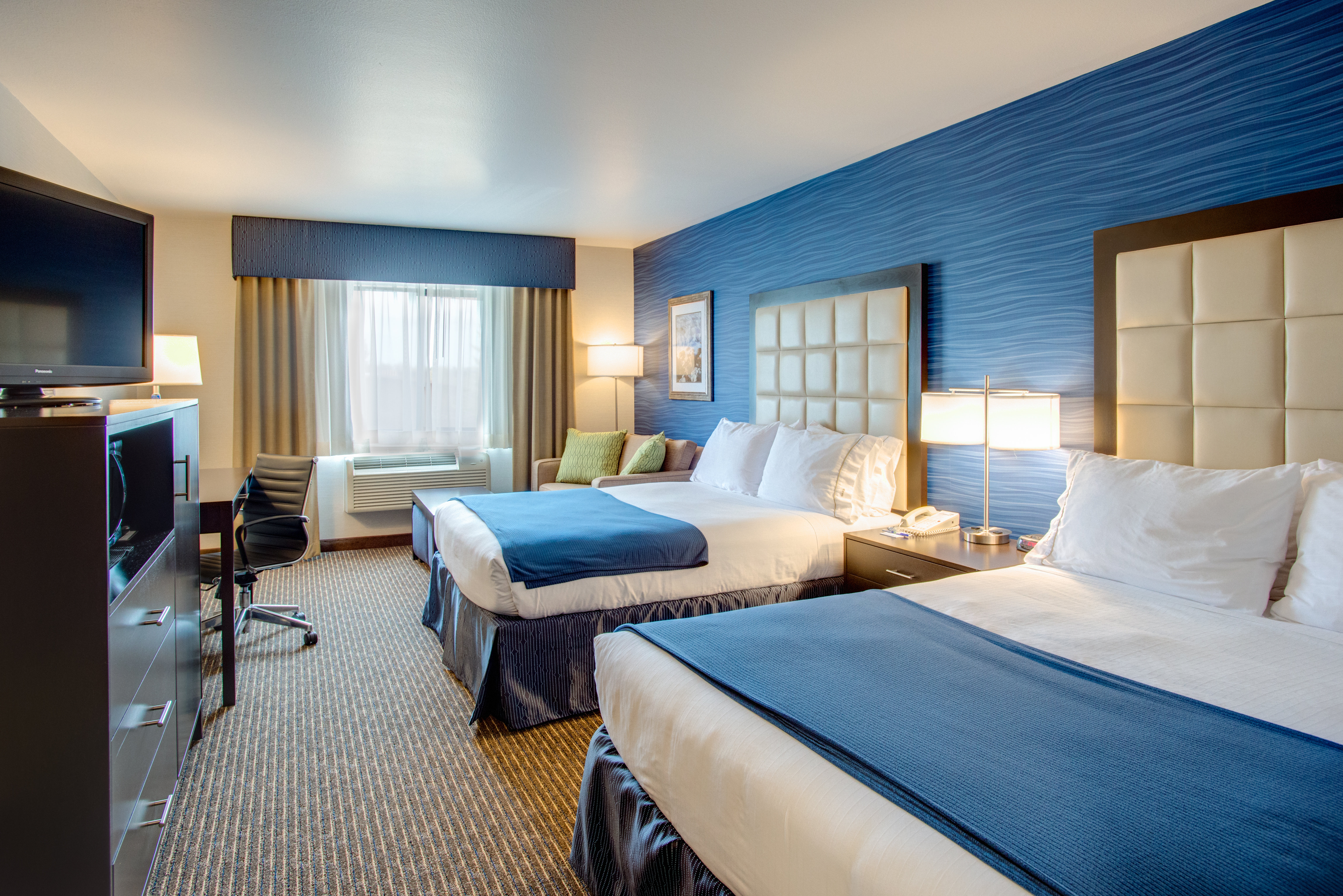 holiday inn express bellingham by ihg