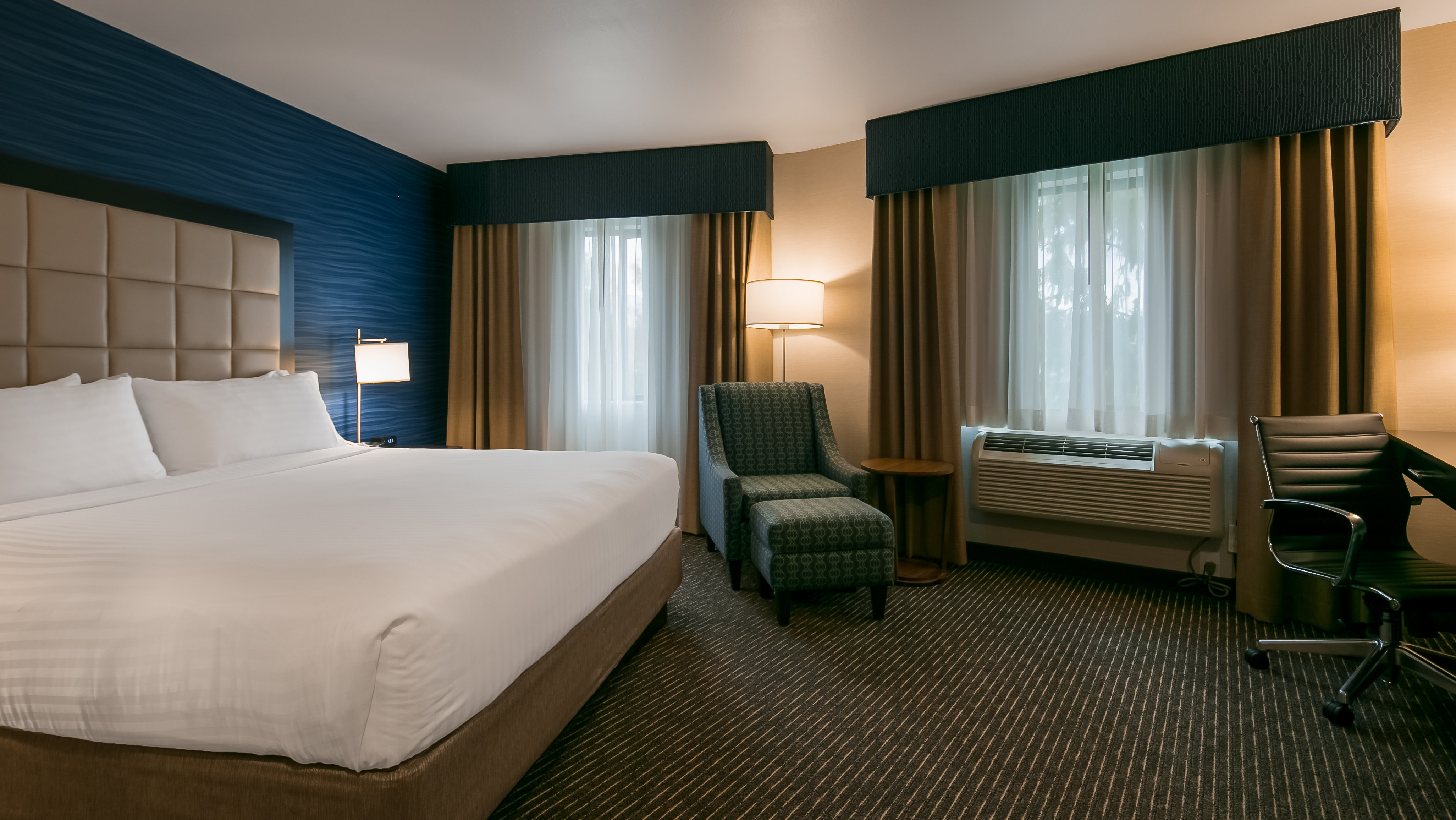 holiday inn express bellingham by ihg