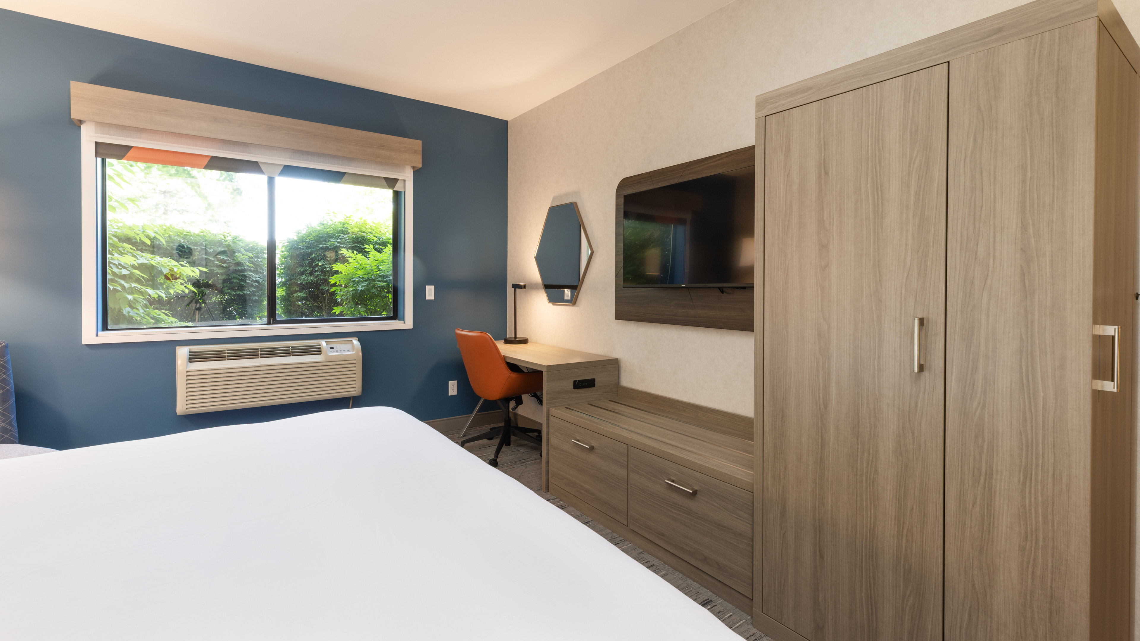 holiday inn express bellingham by ihg