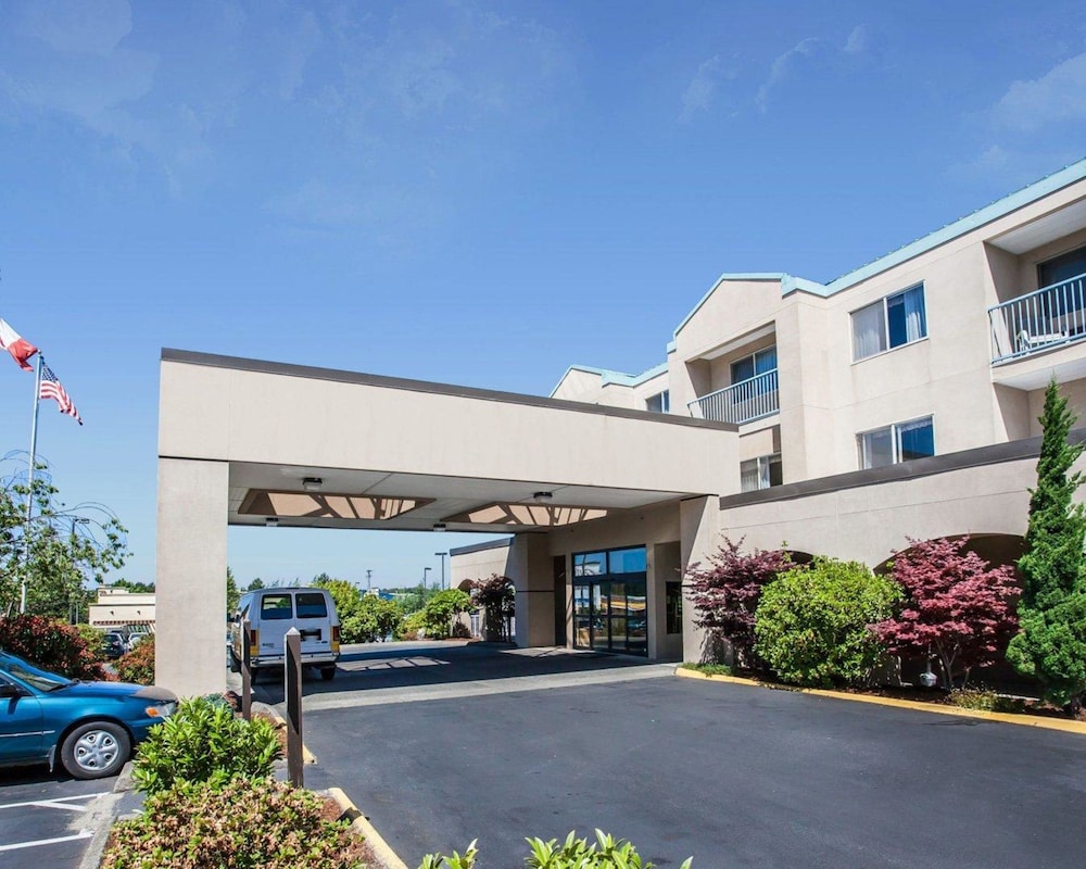quality inn grand suites bellingham
