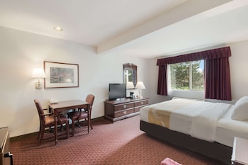 quality inn grand suites bellingham