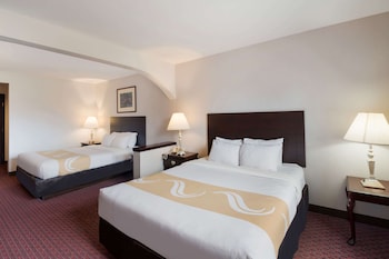quality inn grand suites bellingham