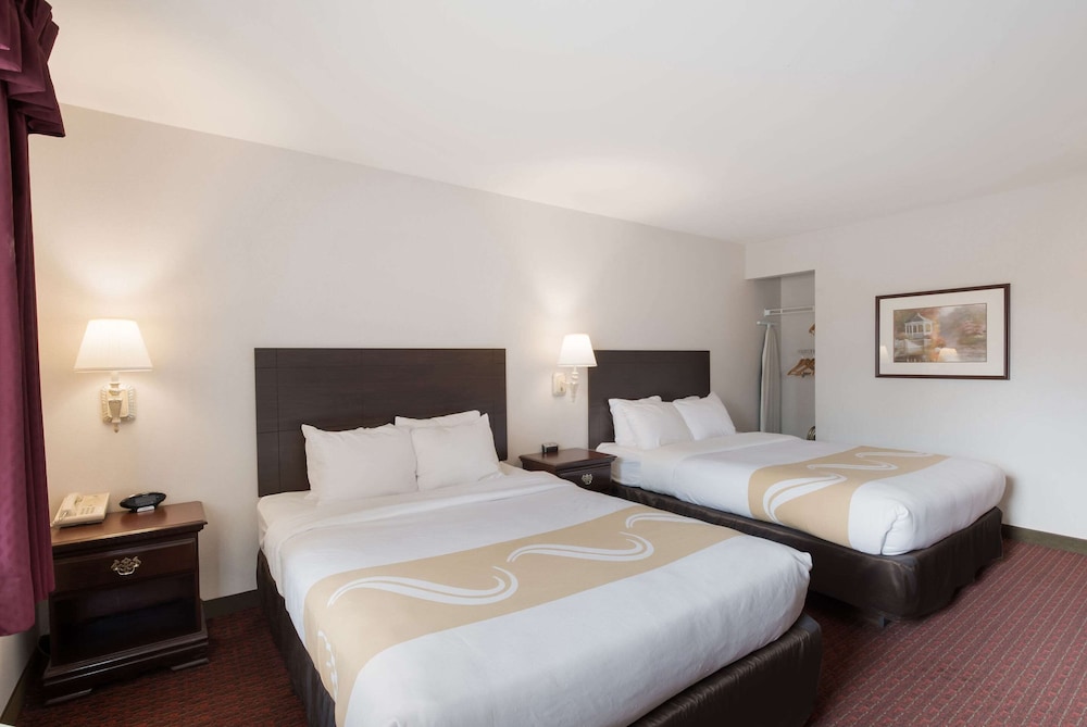 quality inn grand suites bellingham