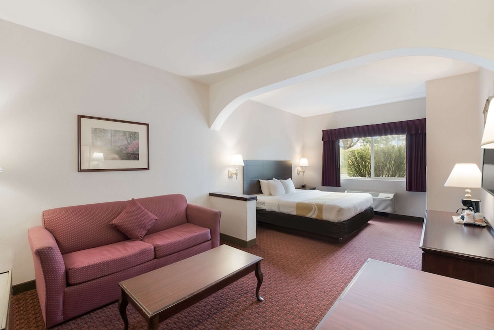 quality inn grand suites bellingham