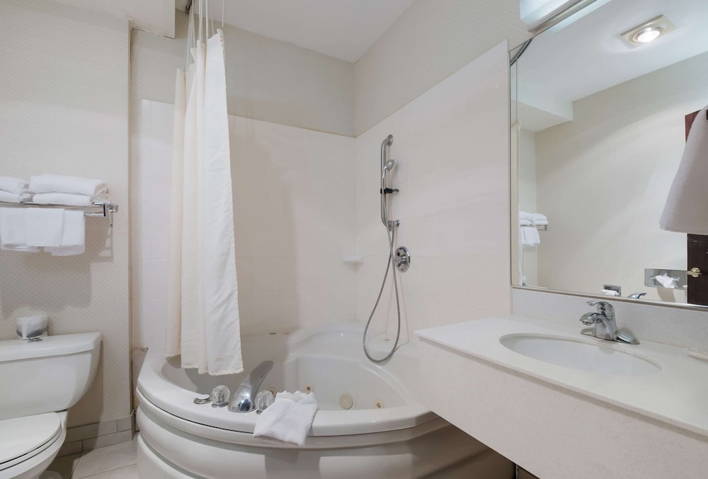 quality inn grand suites bellingham