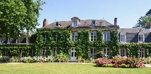 Chateau Dharcelaines,,3 star