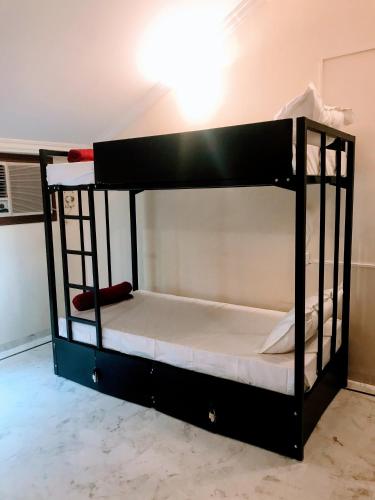 kygo hostels
