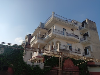 varuna palace varanasi