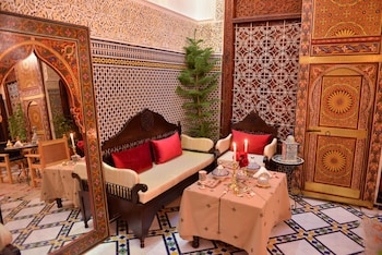 fes