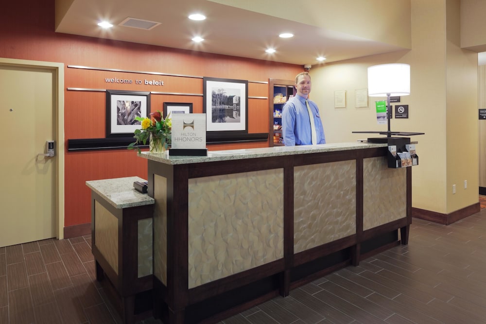 hampton inn beloit