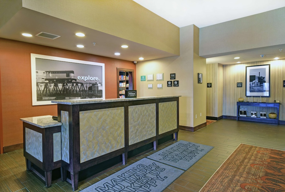 hampton inn beloit