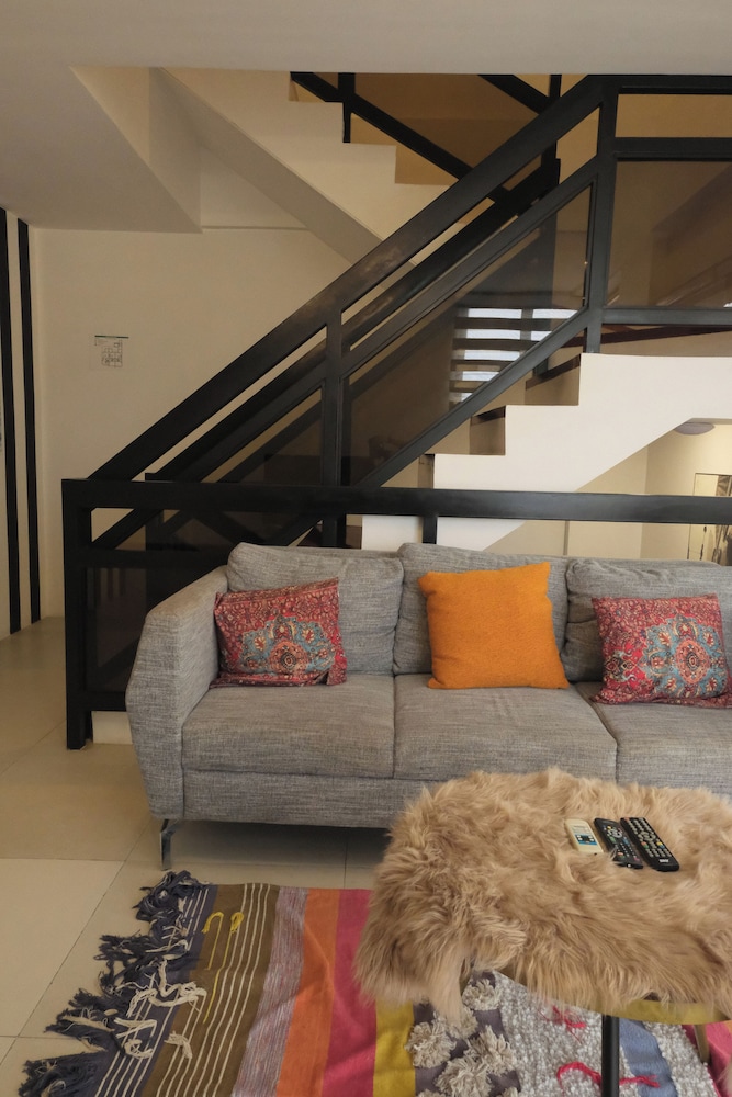 unwnd flats dumaguete