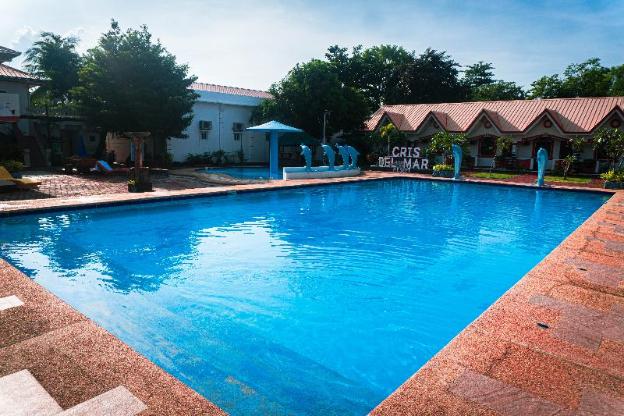 cris del mar resort