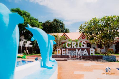 cris del mar resort