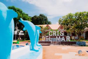 cris del mar resort