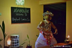 elephant lovers inn