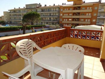 rv hotels apartamentos quijote