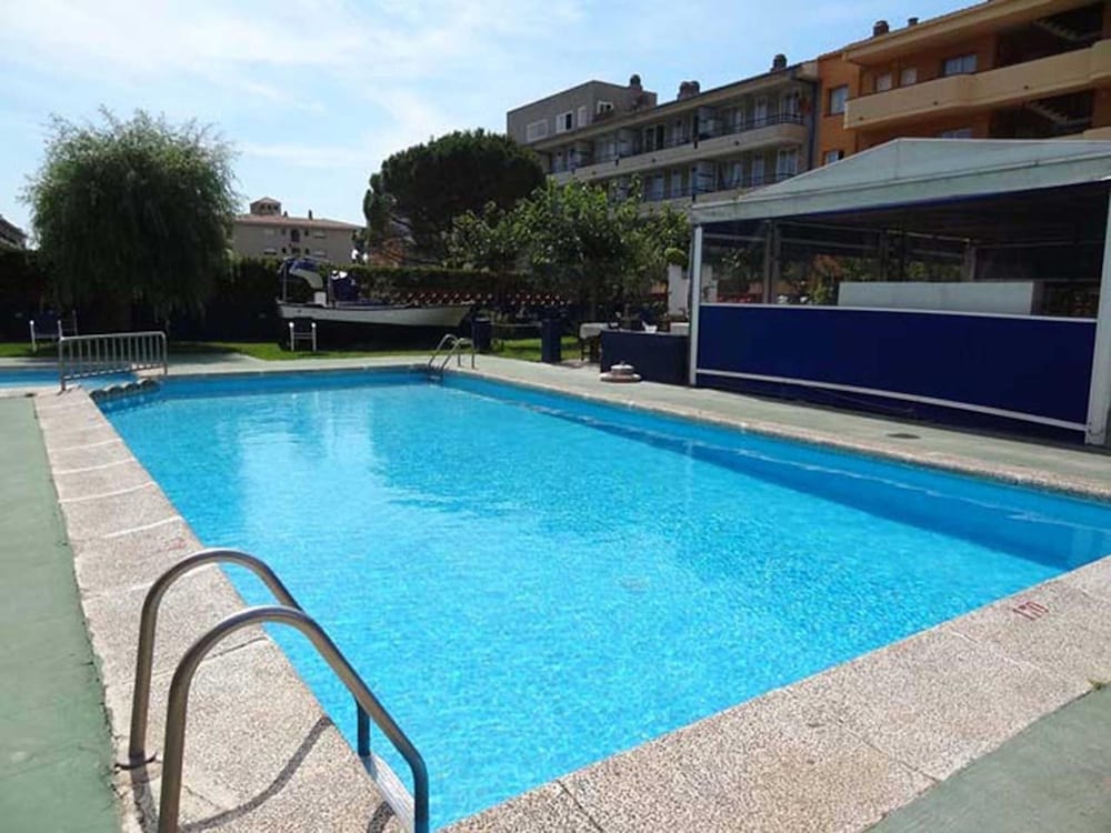 rv hotels apartamentos quijote