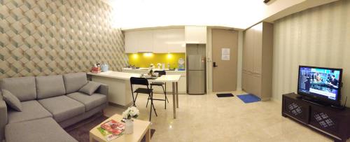 mont kiara professional service suite by mihomes
