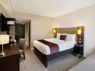 premier inn london new southgate