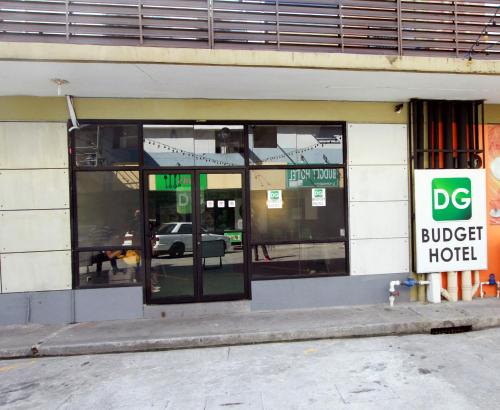 dg budget hotel salem