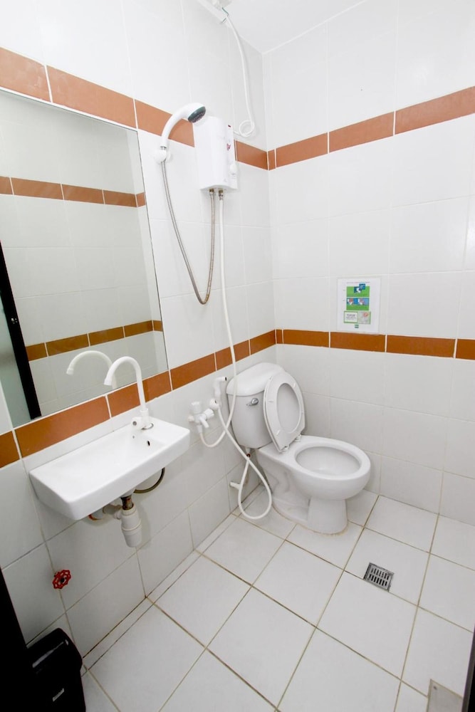 dg budget hotel salem