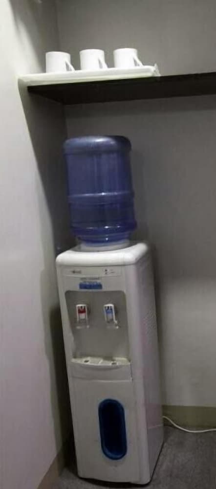 dg budget hotel salem