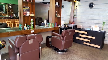 dg budget hotel salem