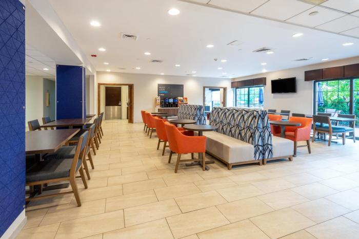 holiday inn express philadelphia ne bensalem an ihg hotel