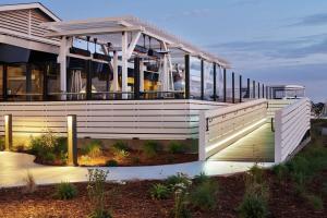 doubletree by hilton hotel berkeley marina