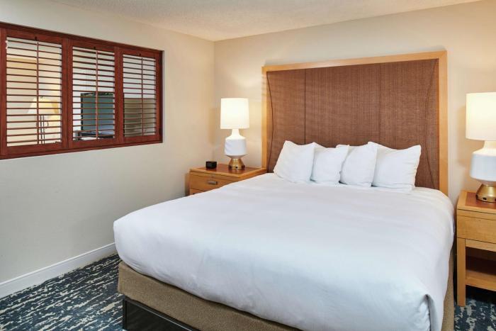 doubletree by hilton hotel berkeley marina