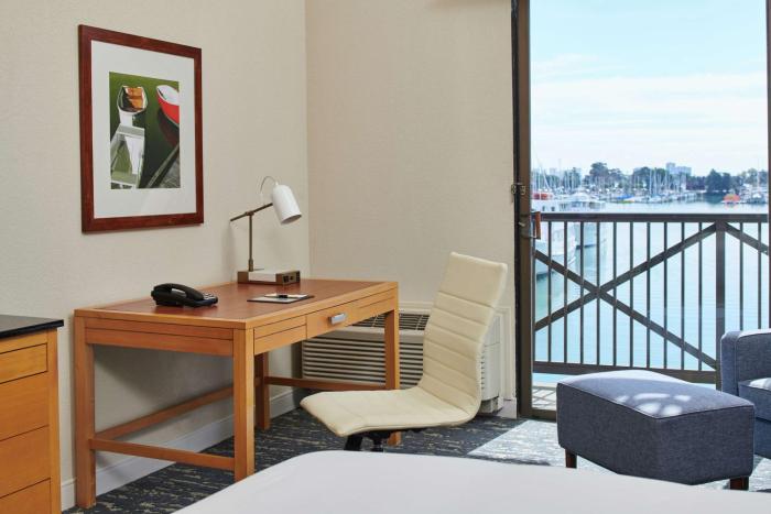 doubletree by hilton hotel berkeley marina