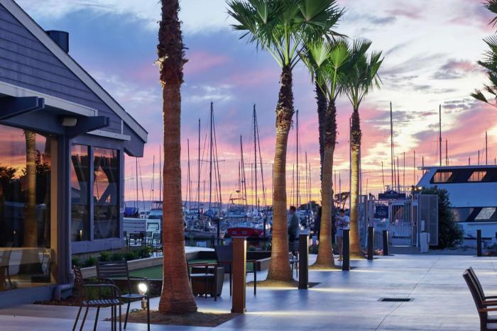 doubletree by hilton hotel berkeley marina