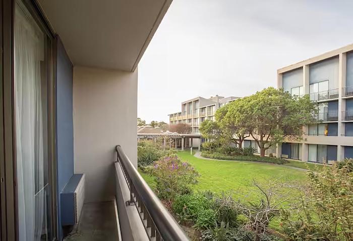 doubletree by hilton hotel berkeley marina