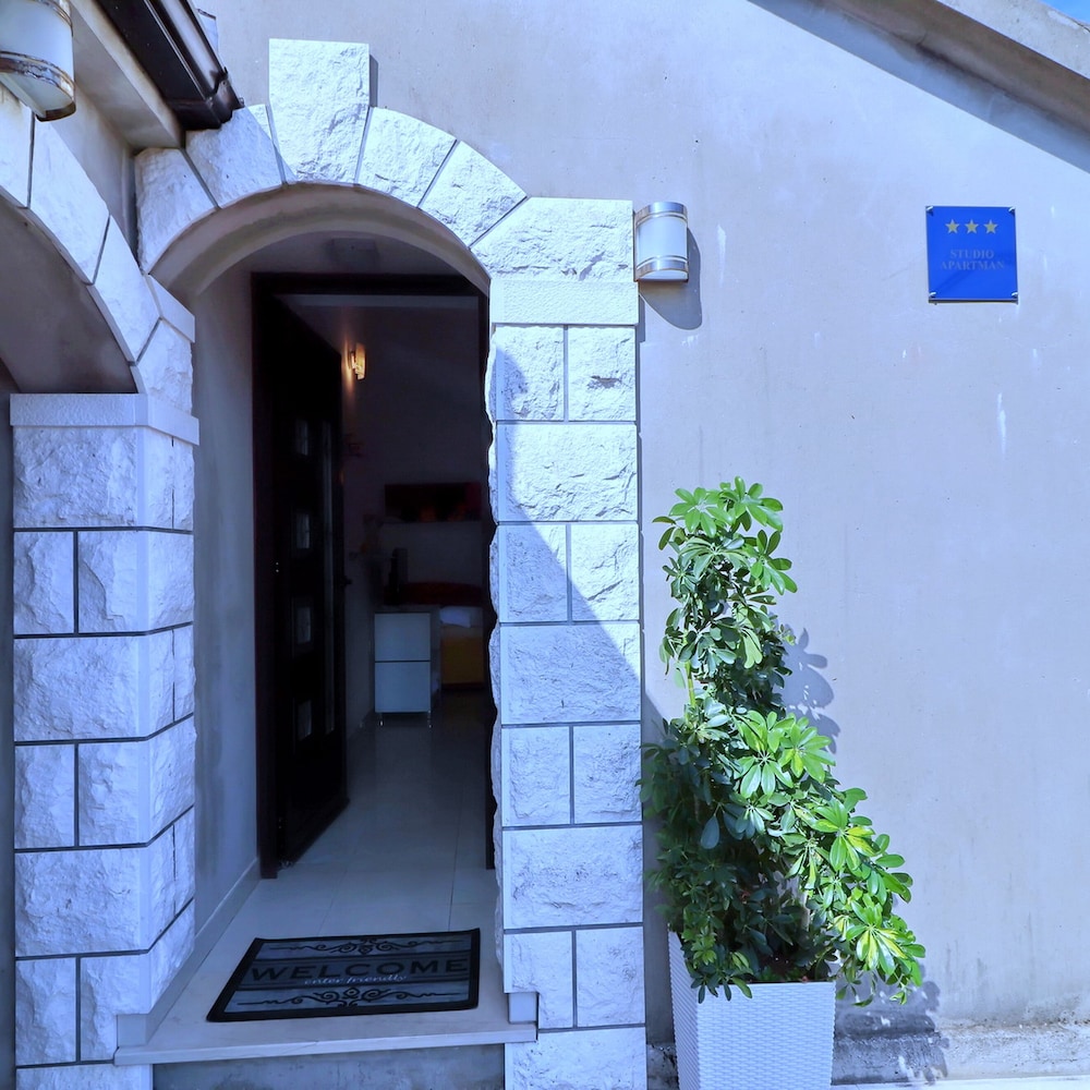 apartment josipa vela luka