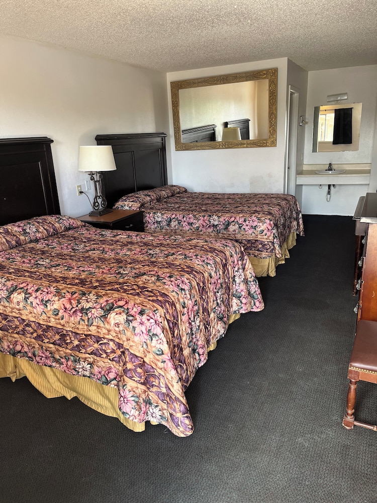 glen rose inn and suites