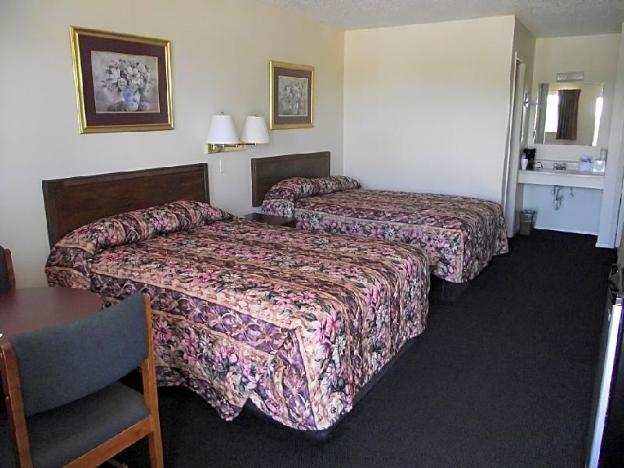 glen rose inn and suites