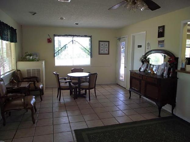 glen rose inn and suites